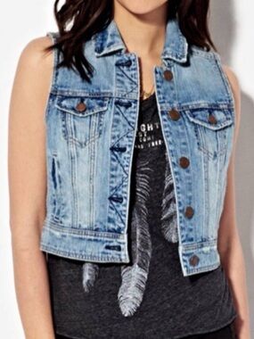 American Eagle Outfitters Denim Vest Light Wash Size XS